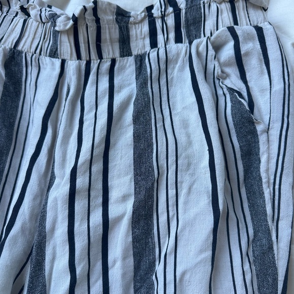 Potter’s Pot Sustainably made Linen pants - Picture 2 of 3